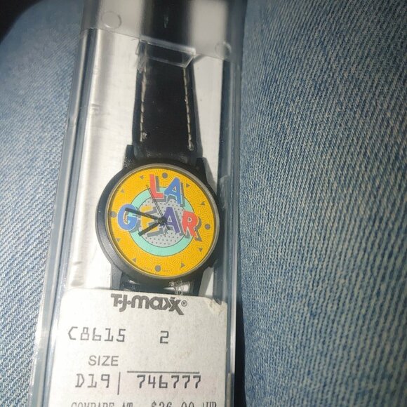 Vintage LA GEAR (swatch) Style Wristwatch With Face Protector Made In Hong Kong - Picture 9 of 9